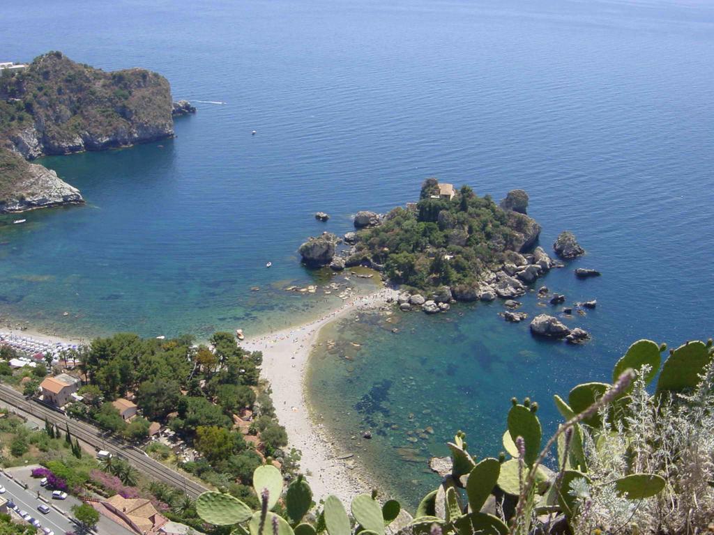 Tony & Doris Home Giardini-Naxos Buitenkant foto